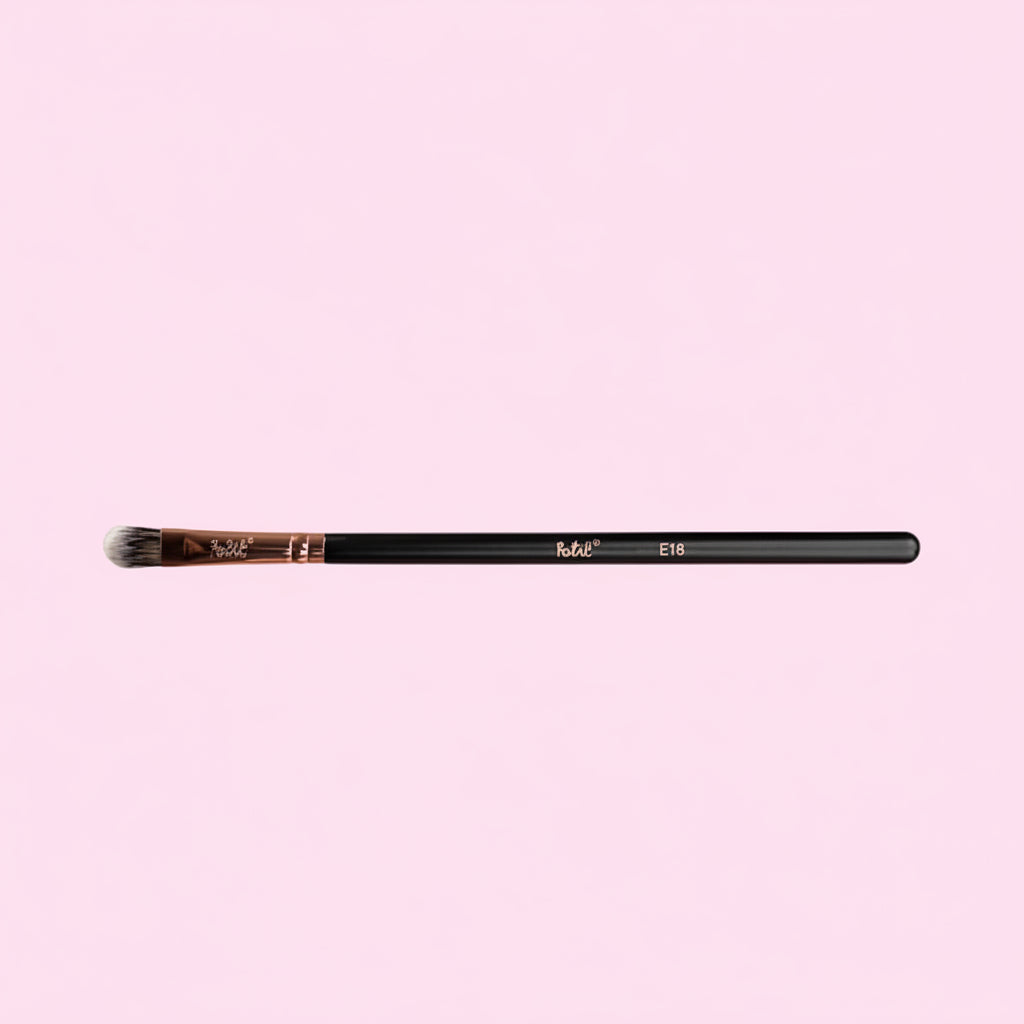 FELIC – MAKEUP BRUSH (E18)