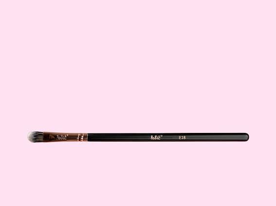 FELIC – MAKEUP BRUSH (E18)