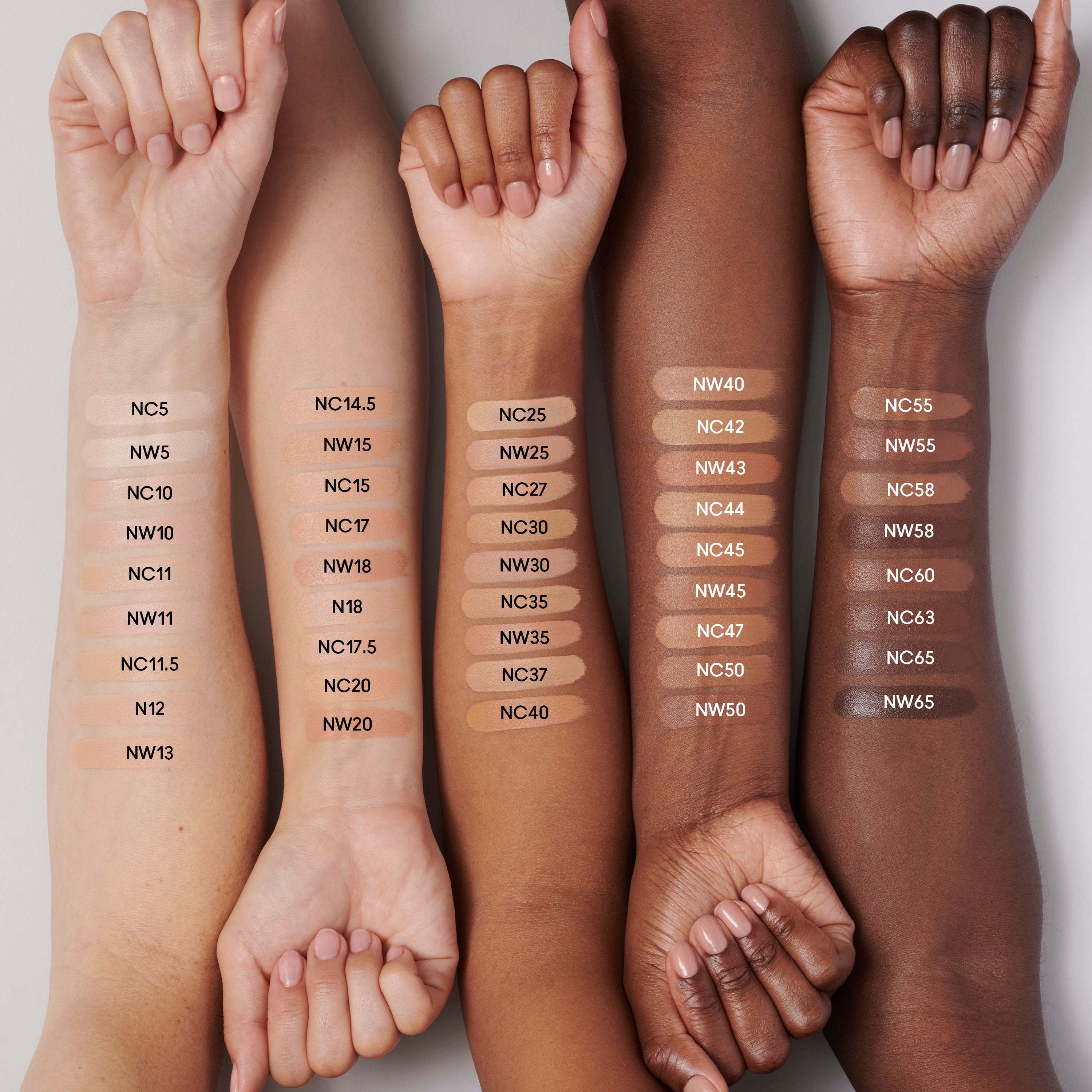 M.A.C Studio Radiance 24HR Luminous Lift Concealer - NC11.5 (11ml)