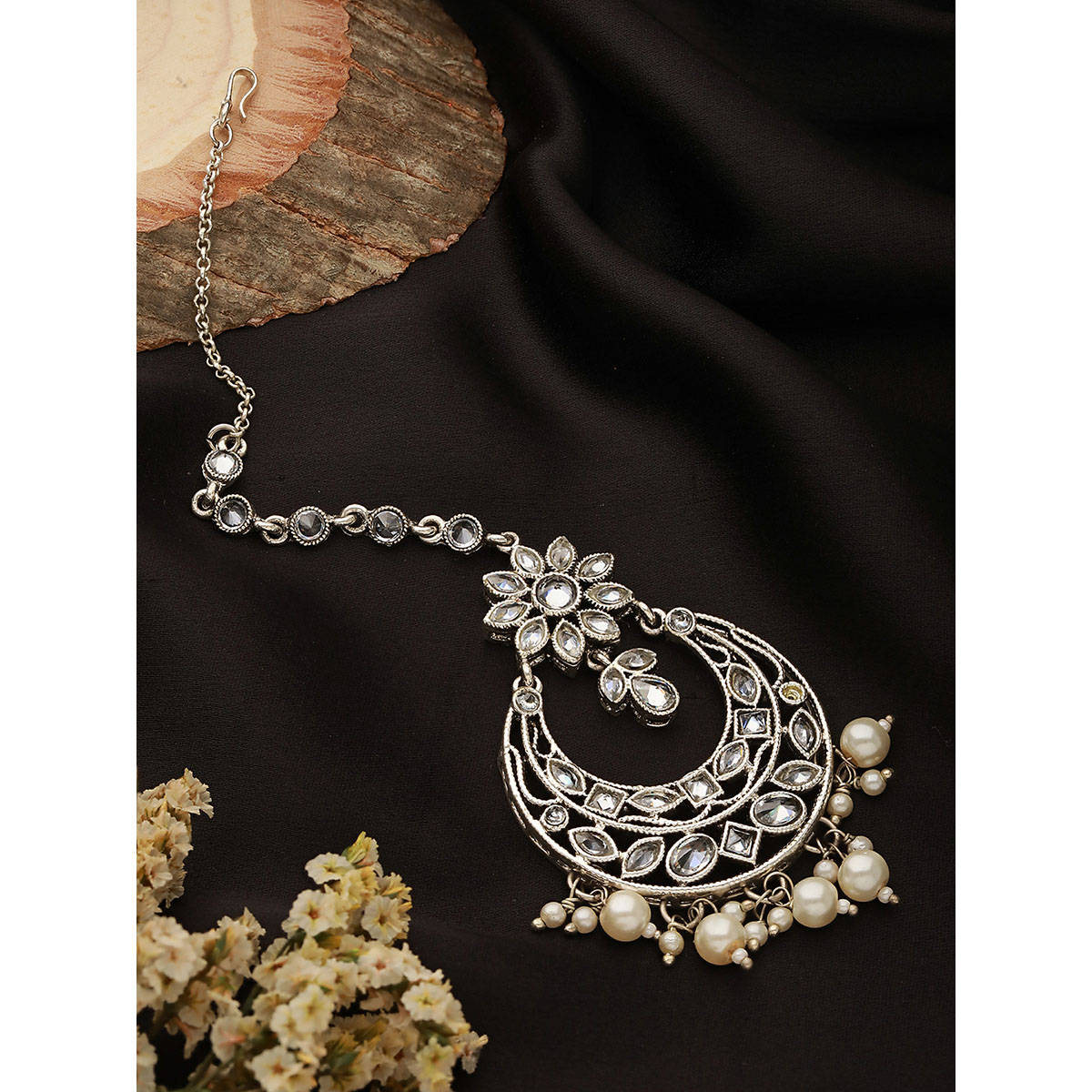 Aatmana White Silver Plating Maang Tikka · One Size