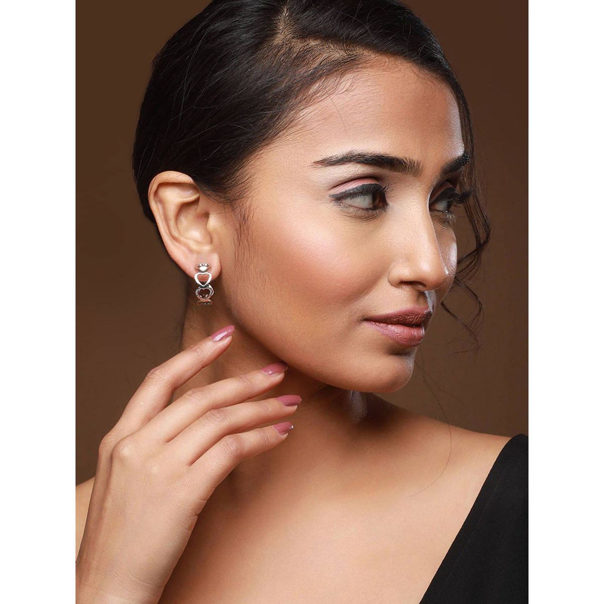 Aatmana Contemporary Bold Silver-Toned Heart Shaped Metallic Open-Hoop Earrings · One Size