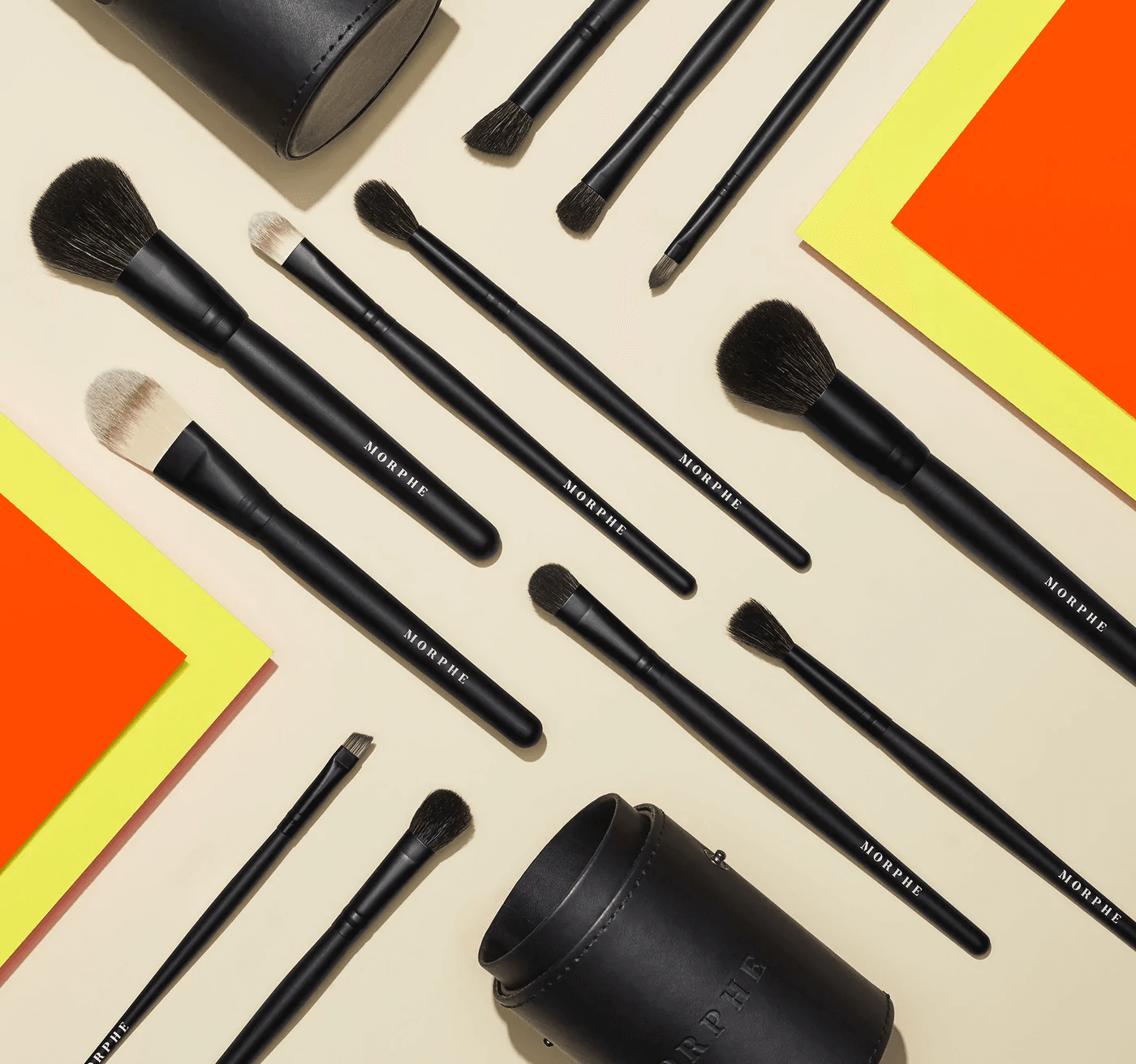 MORPHE - VACAY MODE BRUSH COLLECTION (5-PIECE BRUSH COLLECTION + CASE)