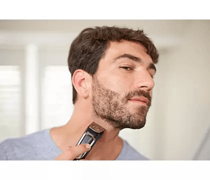 Philips - Multigroom series 5000 multipurpose trimmer (MG3750/33)