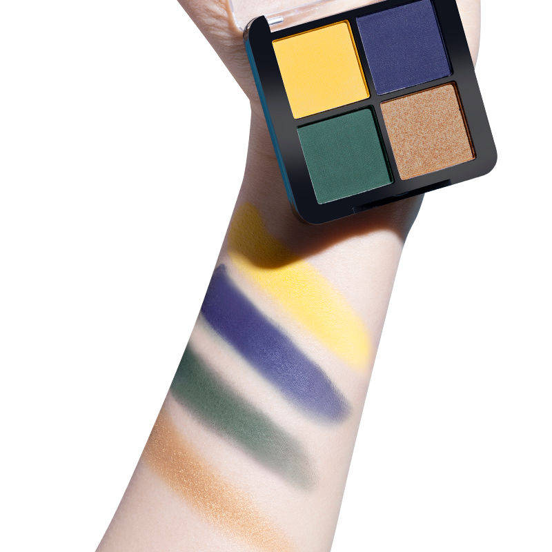 Nykaa Cosmetics Eyes On Me! 4-in-1 Quad Eyeshadow Palette