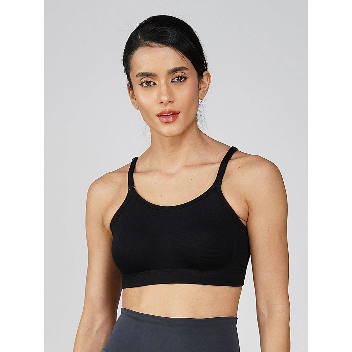 2PEACE Black Solid Non-Wired Non-Padded Full Coverage Sports Bra