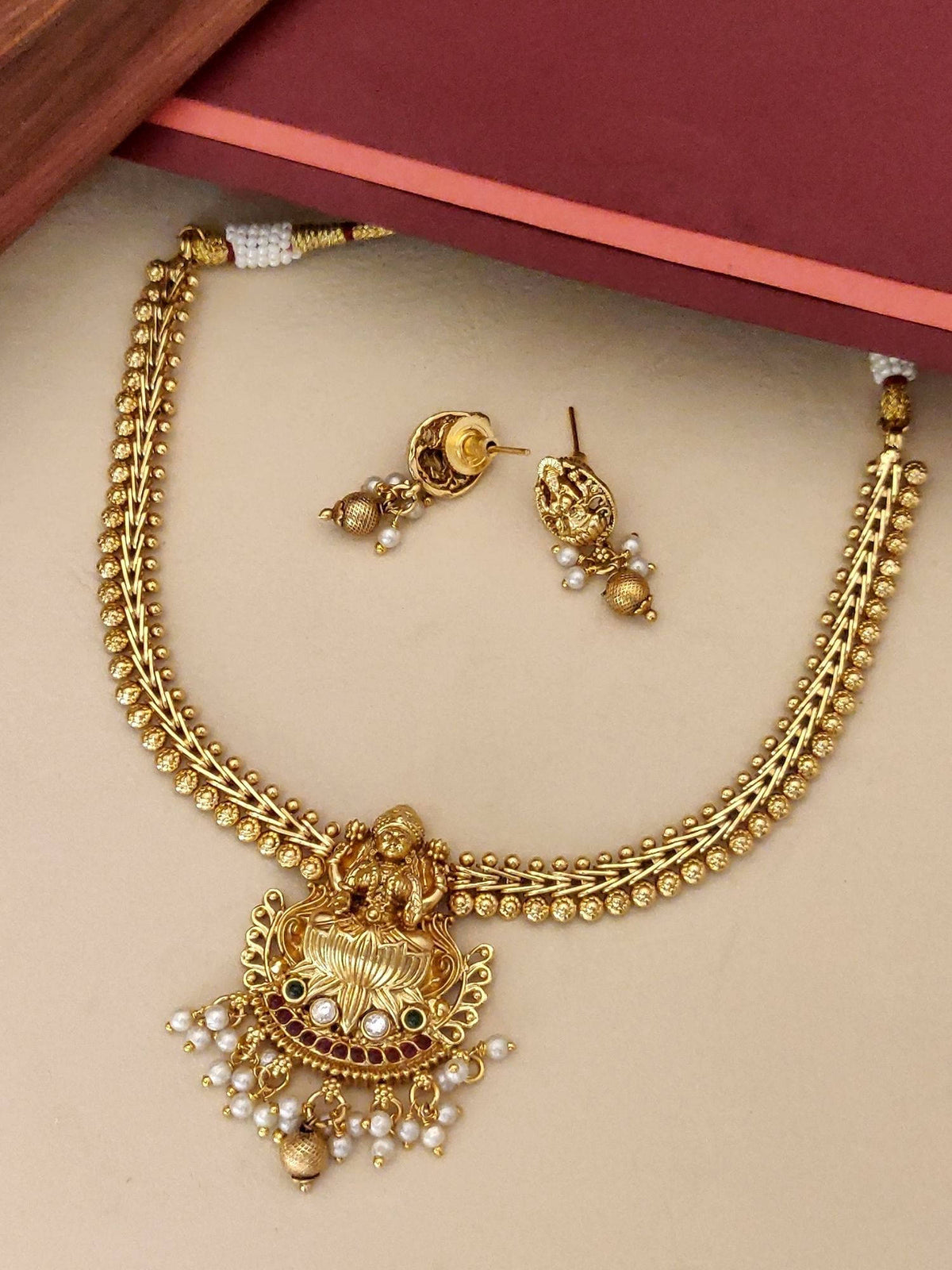 Abdesigns White Gold Plated Polki Kempstone Studded Temple Necklace with Earrings · One Size