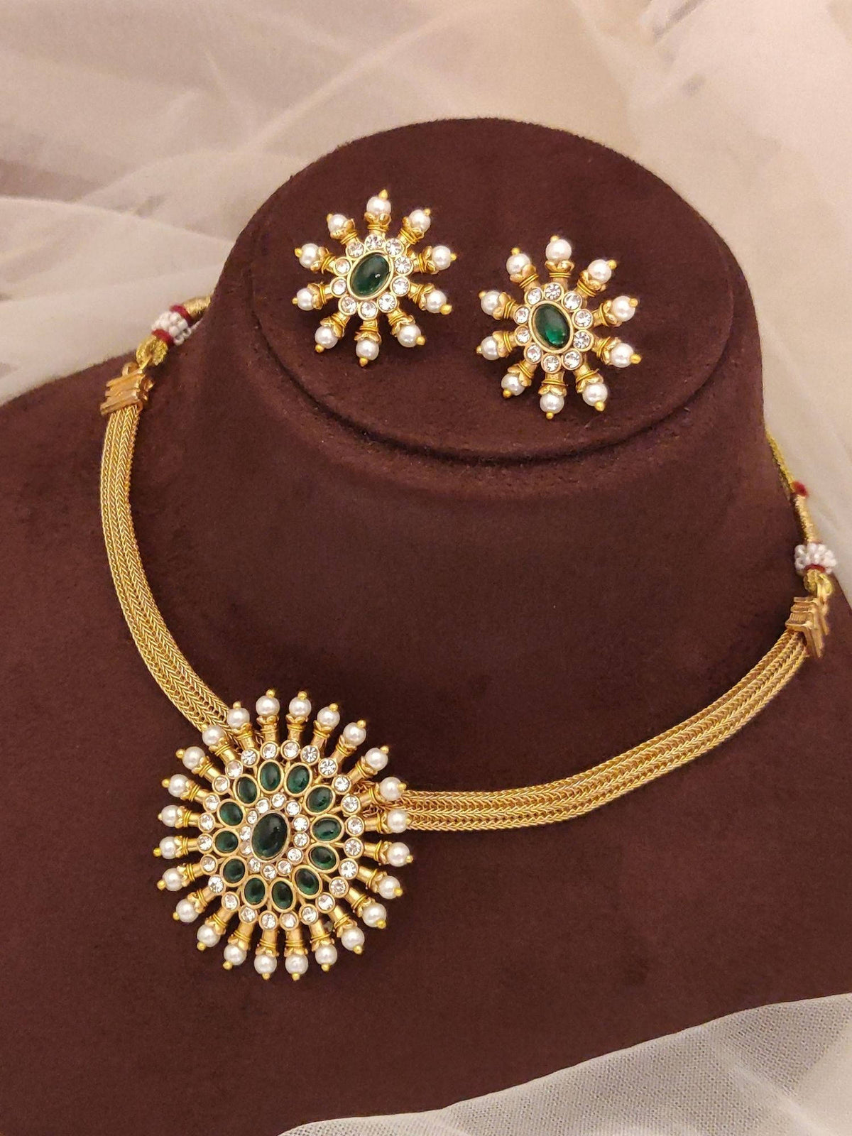 Abdesigns Green Elegant Gold Plated Colored Stone Necklace with Earrings