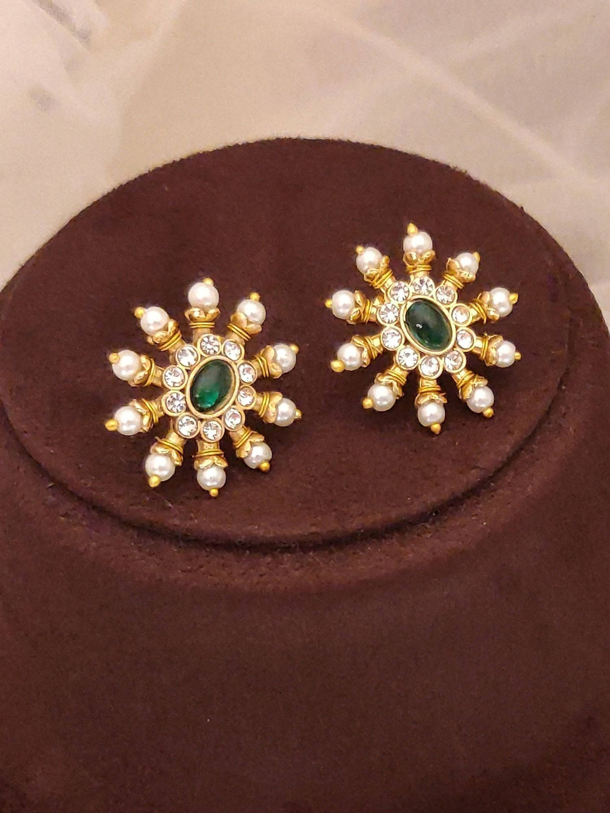 Abdesigns Green Elegant Gold Plated Colored Stone Necklace with Earrings