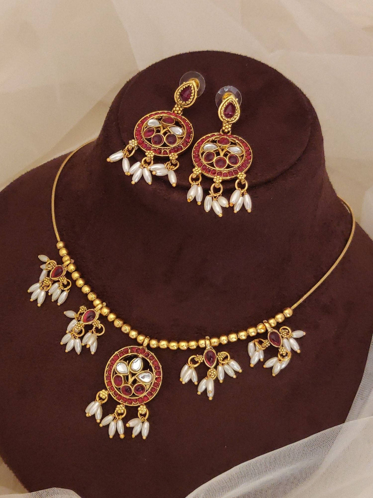 Abdesigns Multi-Color Gold Plated Kempstone Round Necklace with Earrings · One Size