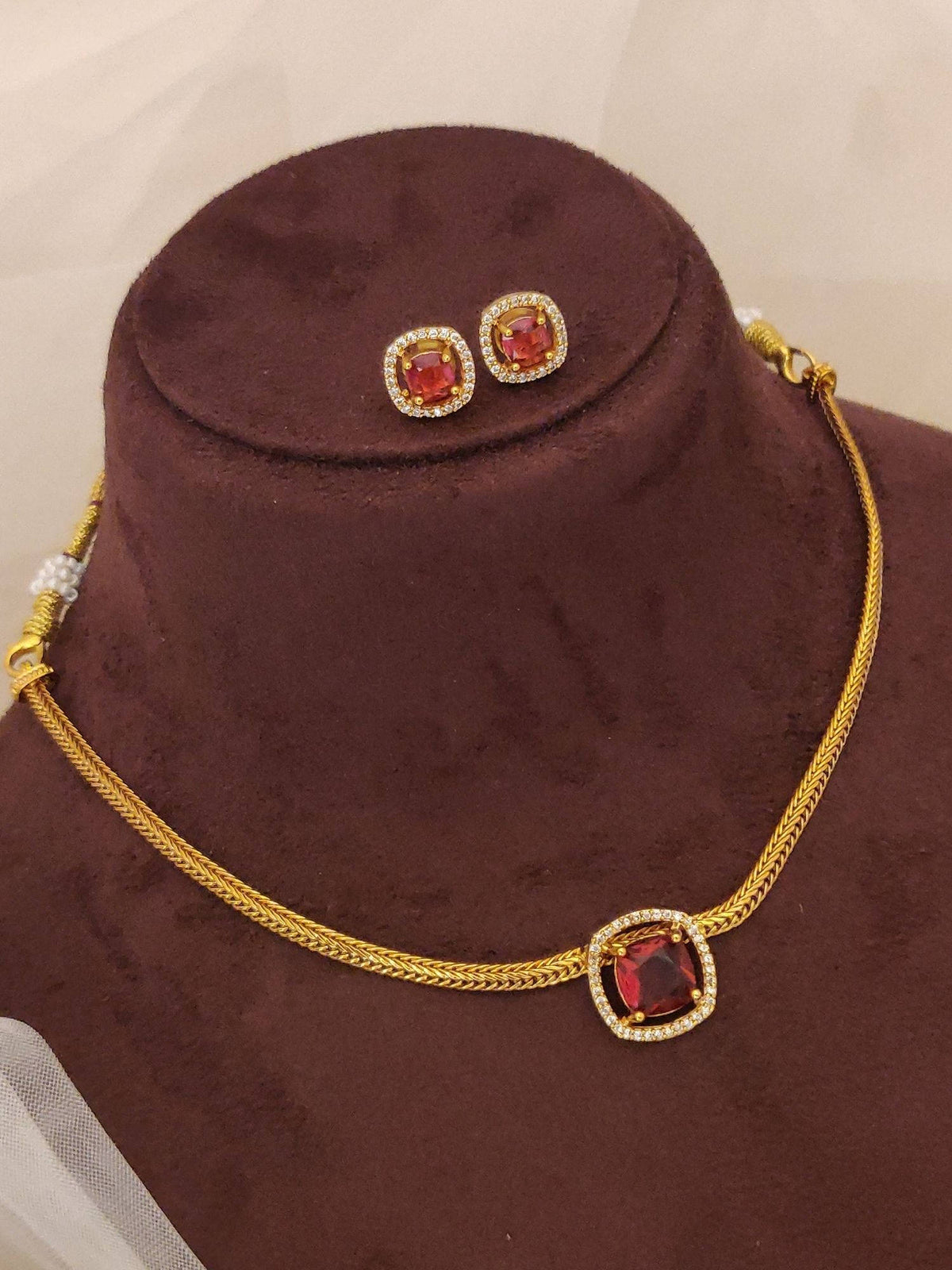 Abdesigns Shiny Gold Plated Red Stone Necklace with Earrings · One Size