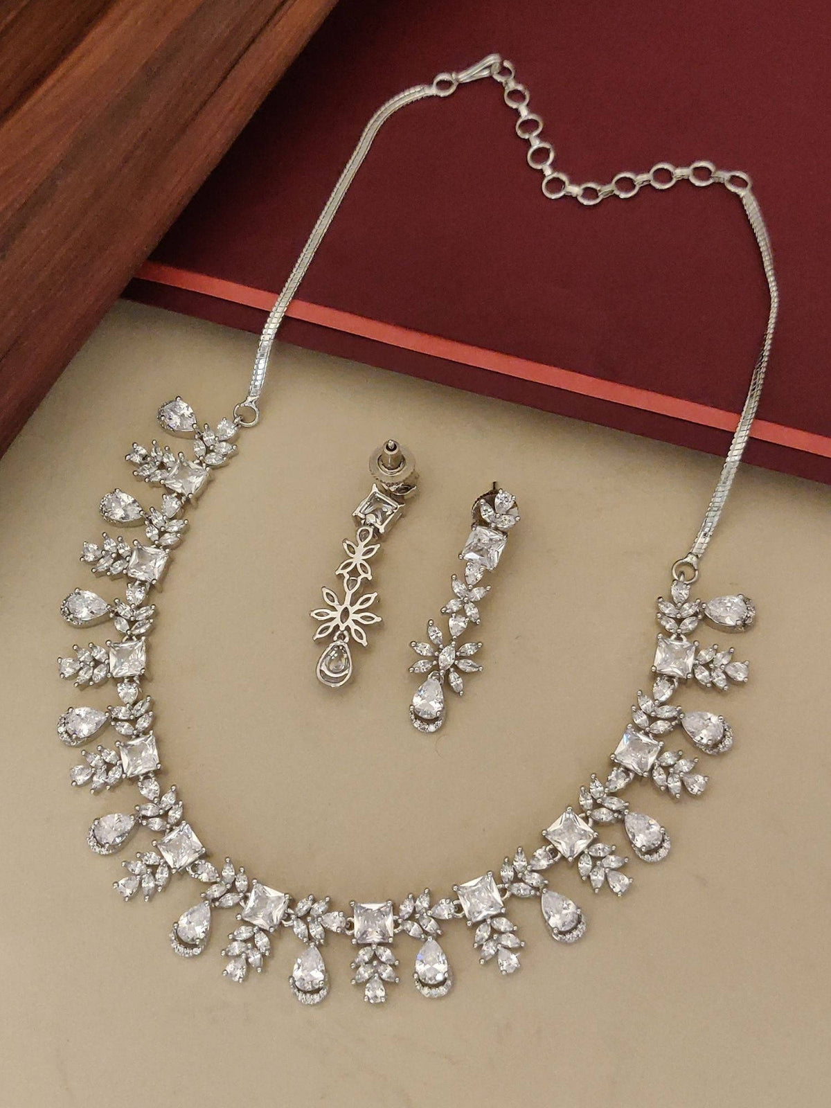 Abdesigns White Elegant Silver Plated Flower American Diamond Necklace with Earrings · One Size
