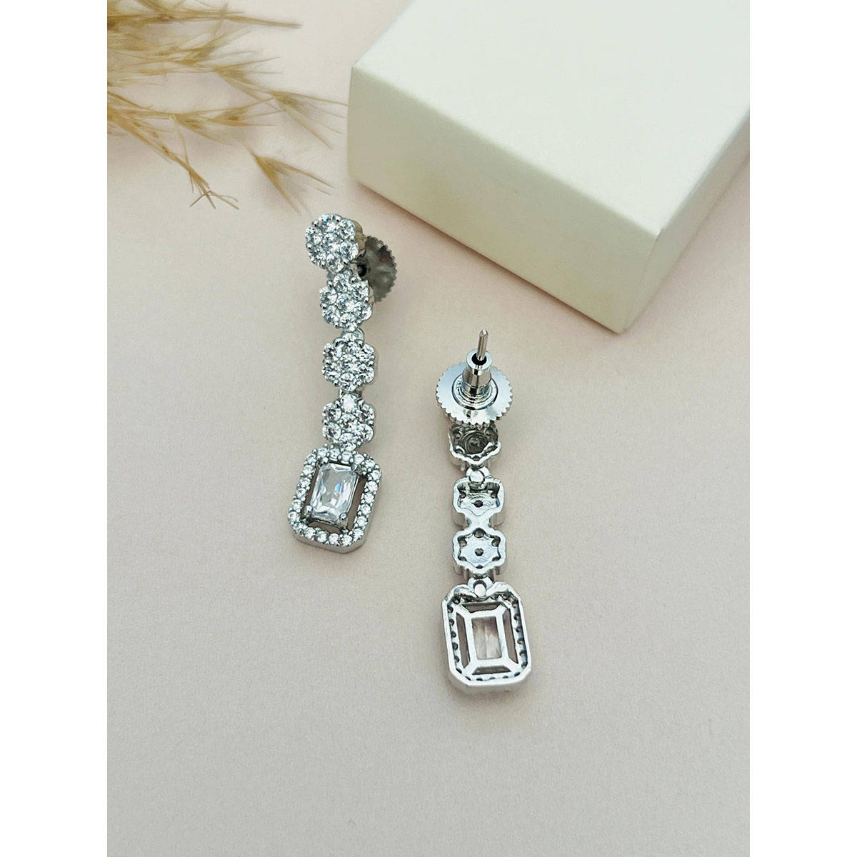 Abdesigns Silver Plated American Diamond Jewellery Set · One Size