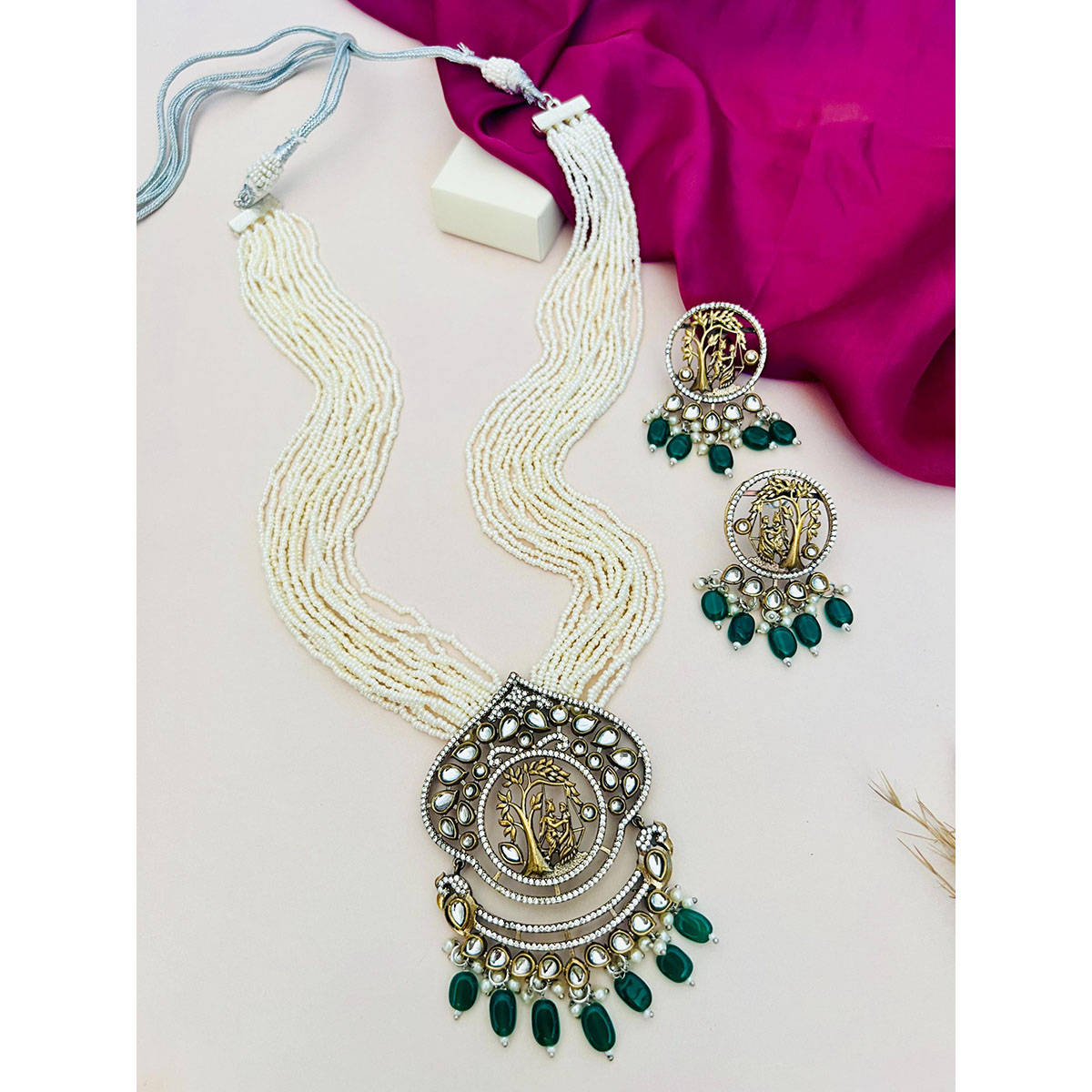 Abdesigns Silver Plated Polki American Diamond Jewellery Set · One Size