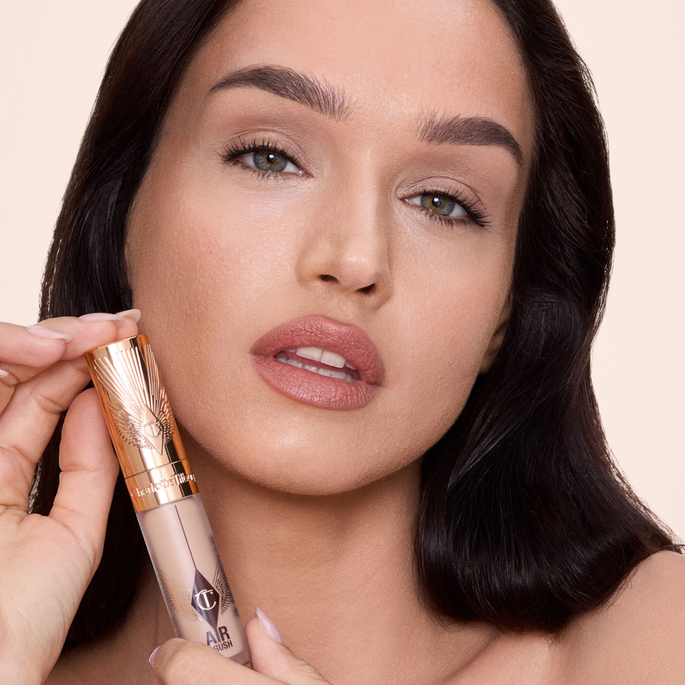 Charlotte Tilbury Airbrush Flawless Blur Concealer - 7 - Medium (8.3g)