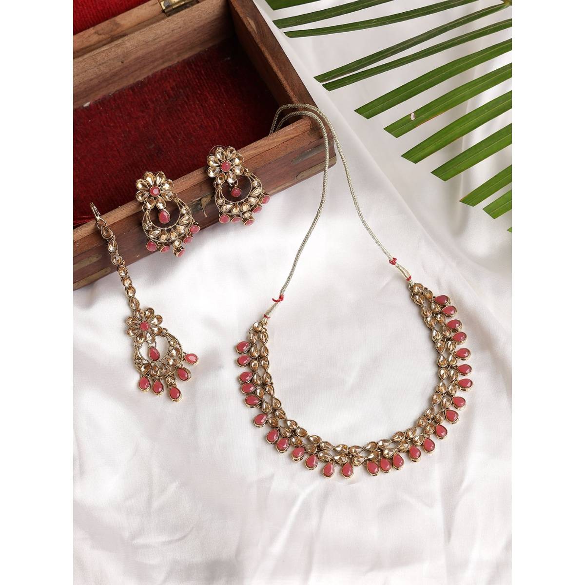 Aatmana Pink Kundan Gold Plated Jewellery Set