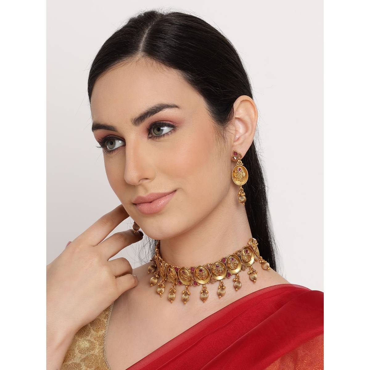 Aatmana Gold Plated Emarald Floral Antique Choker Jewellery Set