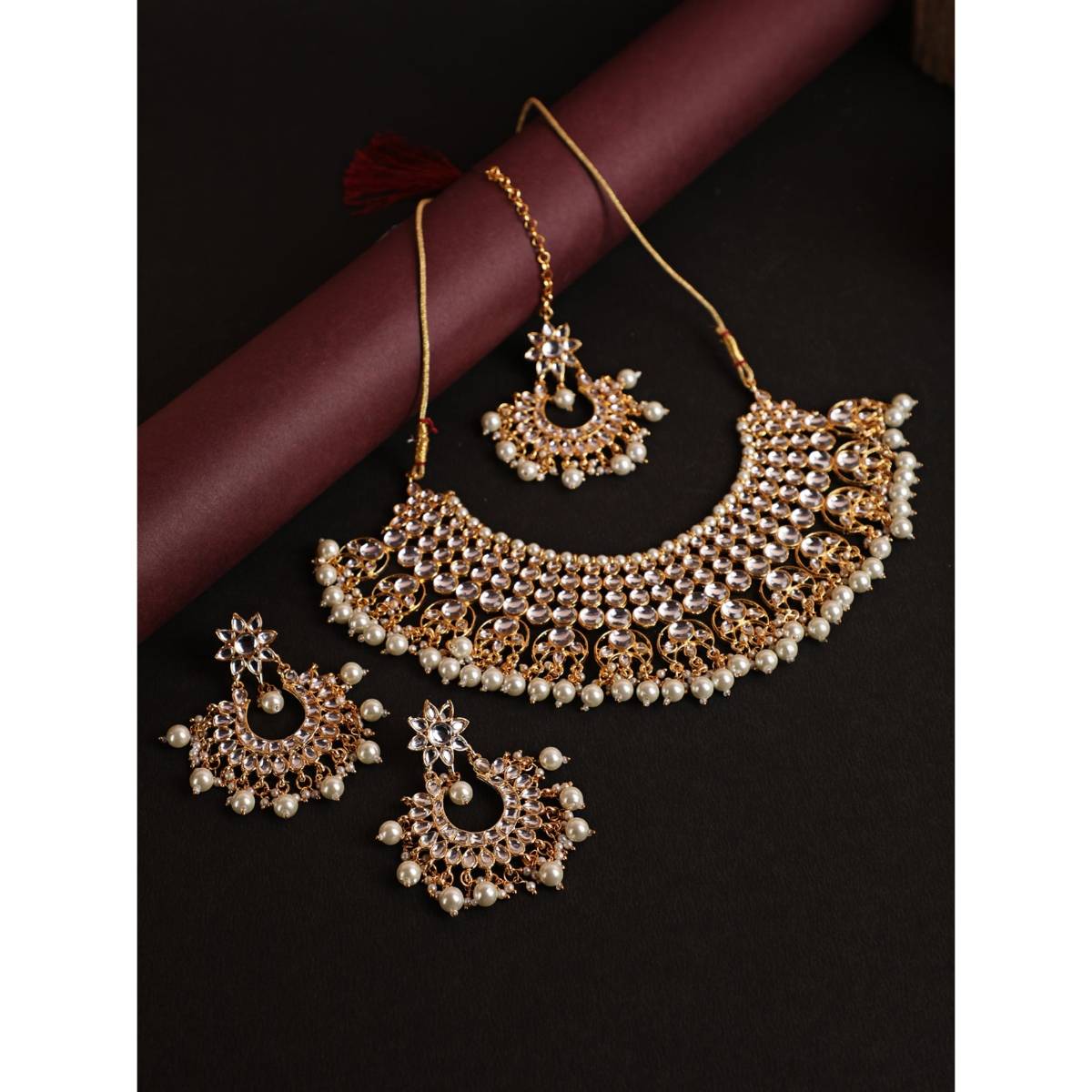 Aatmana Off White Gold Plated Kundan Studded & Beaded Handcrafted Jewellery Set