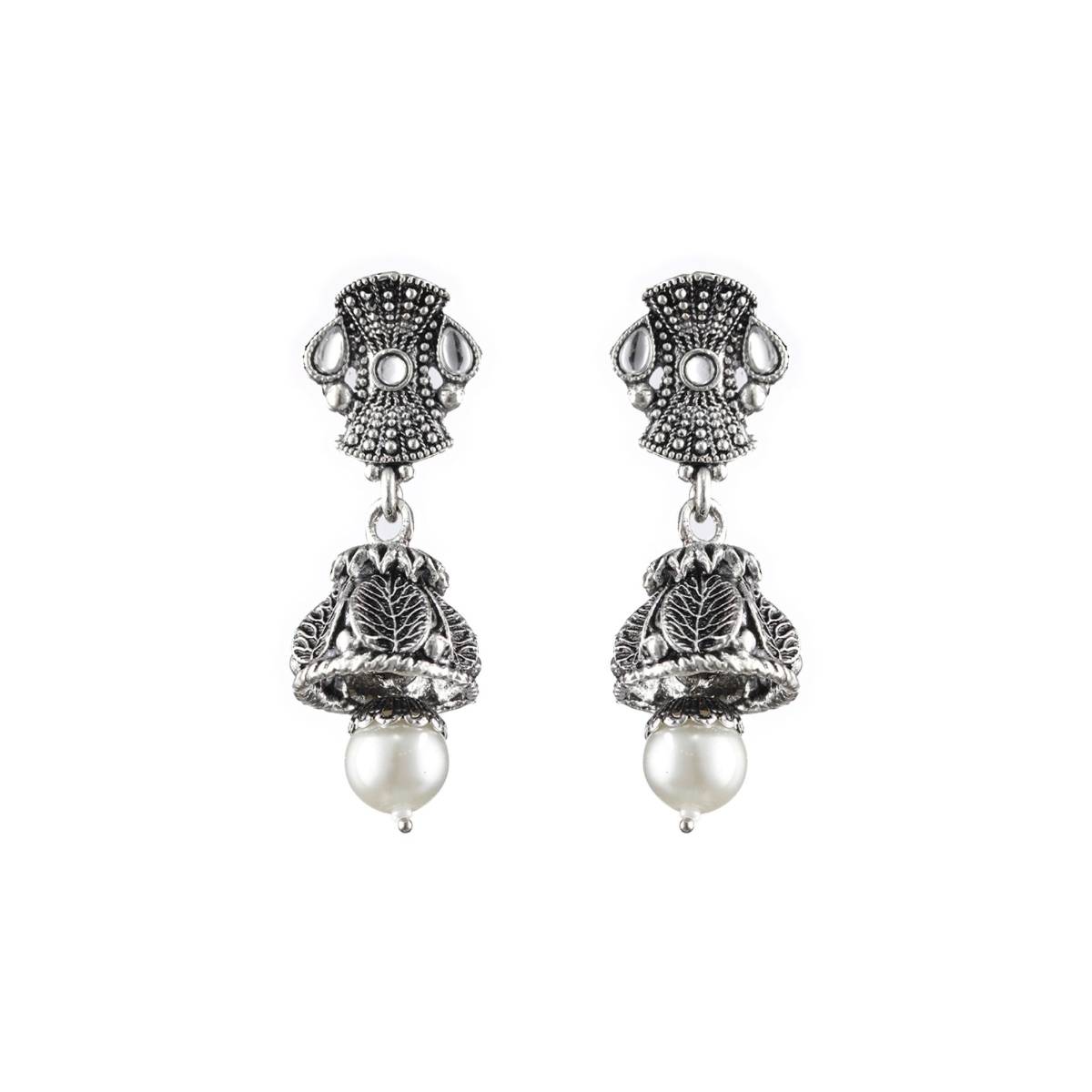 Aatmana Silver Toned White Stone Studded & Beaded Oxidised Jewellery Set