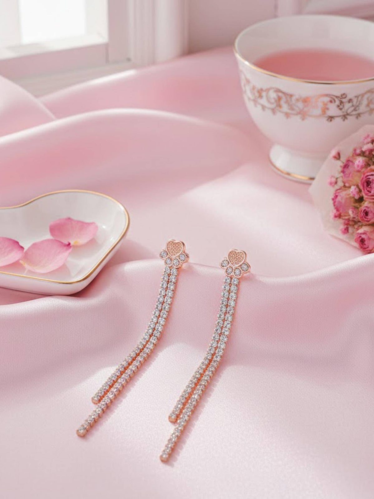 925 SILLER Women Paw Print Shimmer Drop Earrings