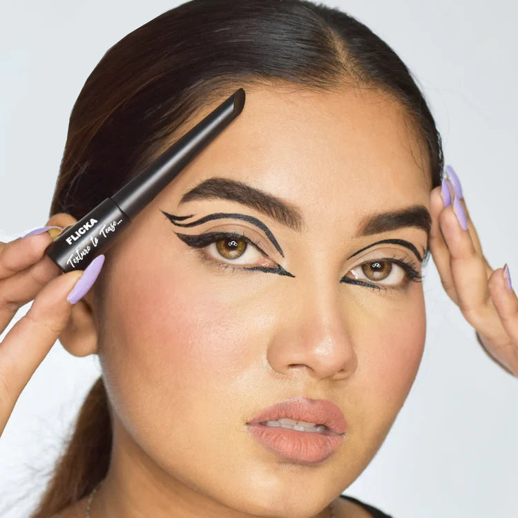 Flicka - Texture To Tease Liquid Eyeliner