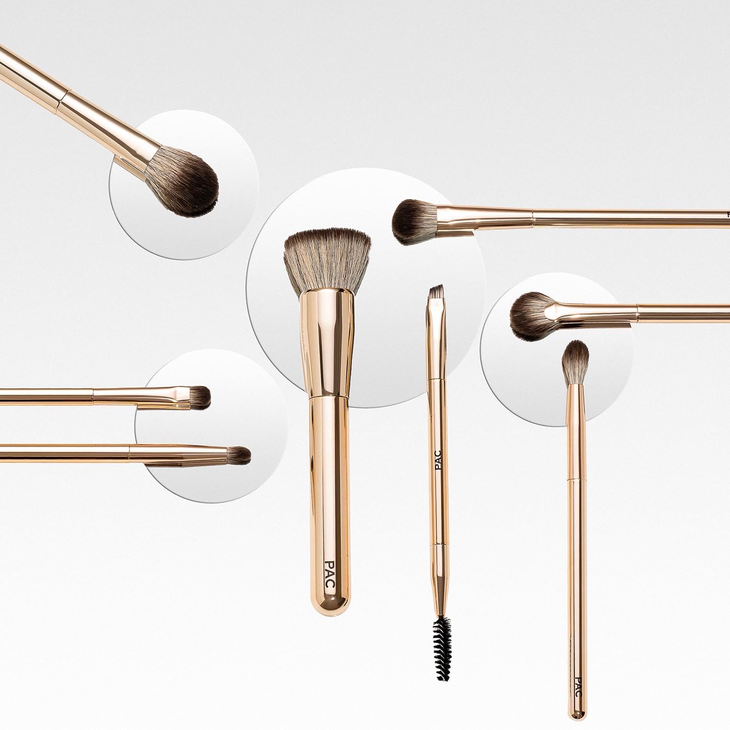 Pac - Everyday Glam Brush Kit 8 High Quality Brushes