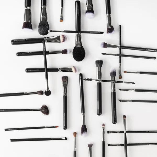 Pac - Master Stroke Collection Of  32 Brushes