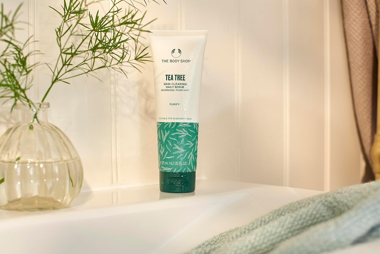 The Body Shop Tea Tree Skin Clearing Daily Face Scrub - Exfoliating and Purifying For Blemished Skin - Vegan - 4.2 Fl Oz - BEAUTY BRATS