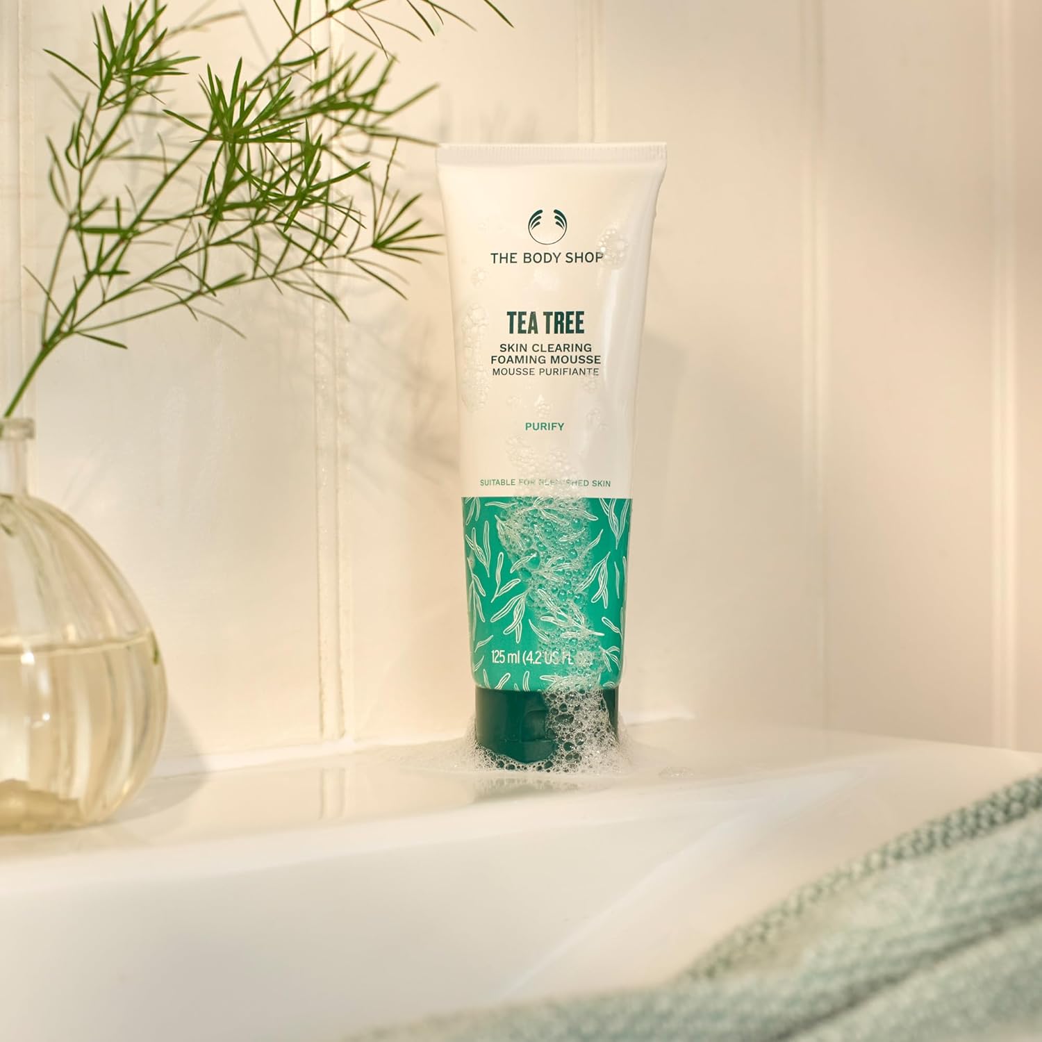The Body Shop Tea Tree Skin Clearing Foaming Cleanser – Purifying Face Wash For Oily, Blemished Skin – Vegan – 4.2 Fl Oz - Packaging May Vary - BEAUTY BRATS