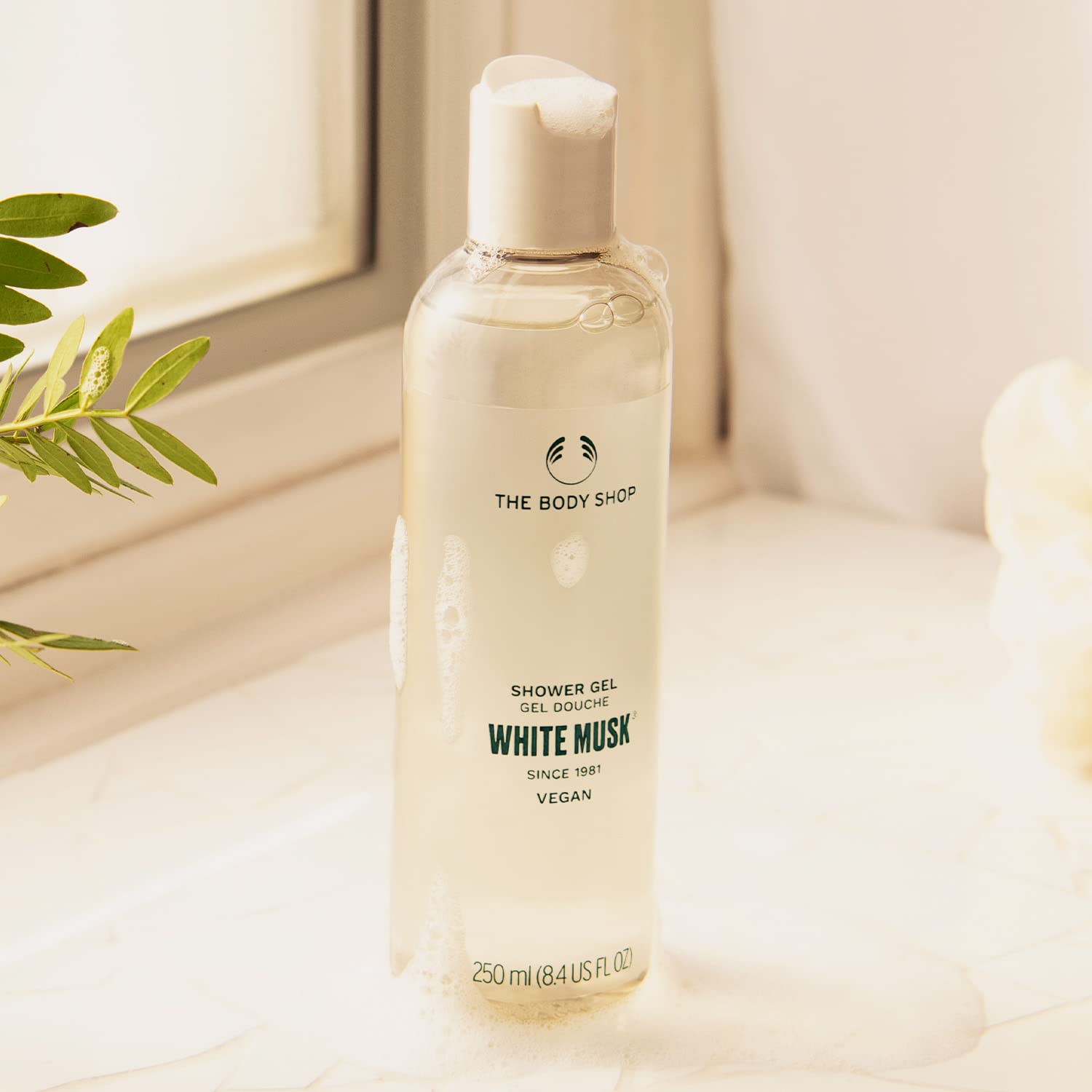 The Body Shop White Musk Shower Gel – Fresh, Floral Cleanse from Head - to - Toe – Vegan – 8.4 Fl Oz - BEAUTY BRATS